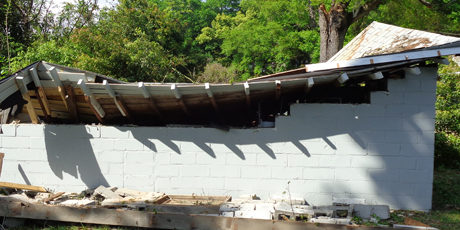 Tree-damaged-garage-MCBG-Disaster-Restoration-Jacksonville
